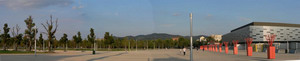 Vista panoramica della Piazza Olimpica con il Palaisozaki sulla destra © Mauro Piumatti