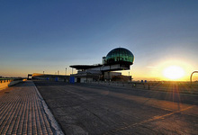 Clicca per ingrandire - La cupola del Lingotto. A destra, sullo sfondo, l’arco olimpico © Fabrizio Zanelli - torinodailyphoto.blogspot.com Clicca per ingrandire - La cupola del Lingotto. A destra, sullo sfondo, l’arco olimpico © Fabrizio Zanelli - torinodailyphoto.blogspot.com